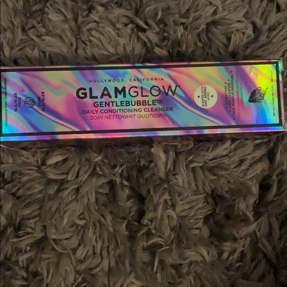 NIB glam glow gentle bubble cleanser